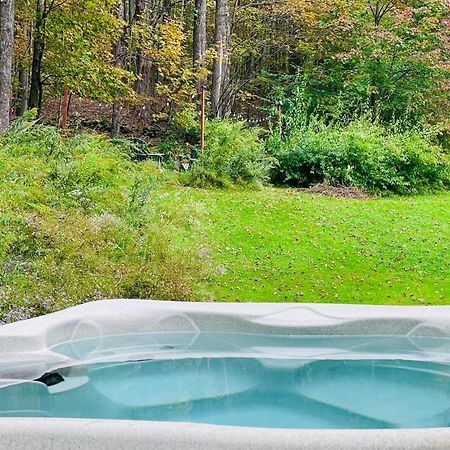 Cozy Cottage With Jacuzzi And Fire Pit And Reading Nook! Livingston Manor Экстерьер фото