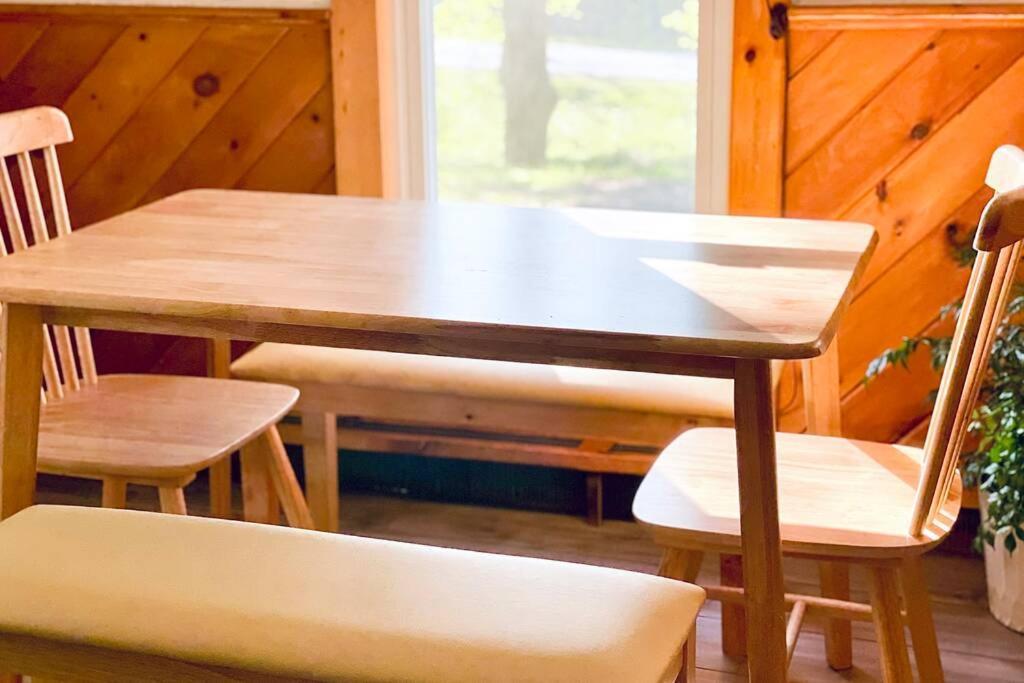 Cozy Cottage With Jacuzzi And Fire Pit And Reading Nook! Livingston Manor Экстерьер фото